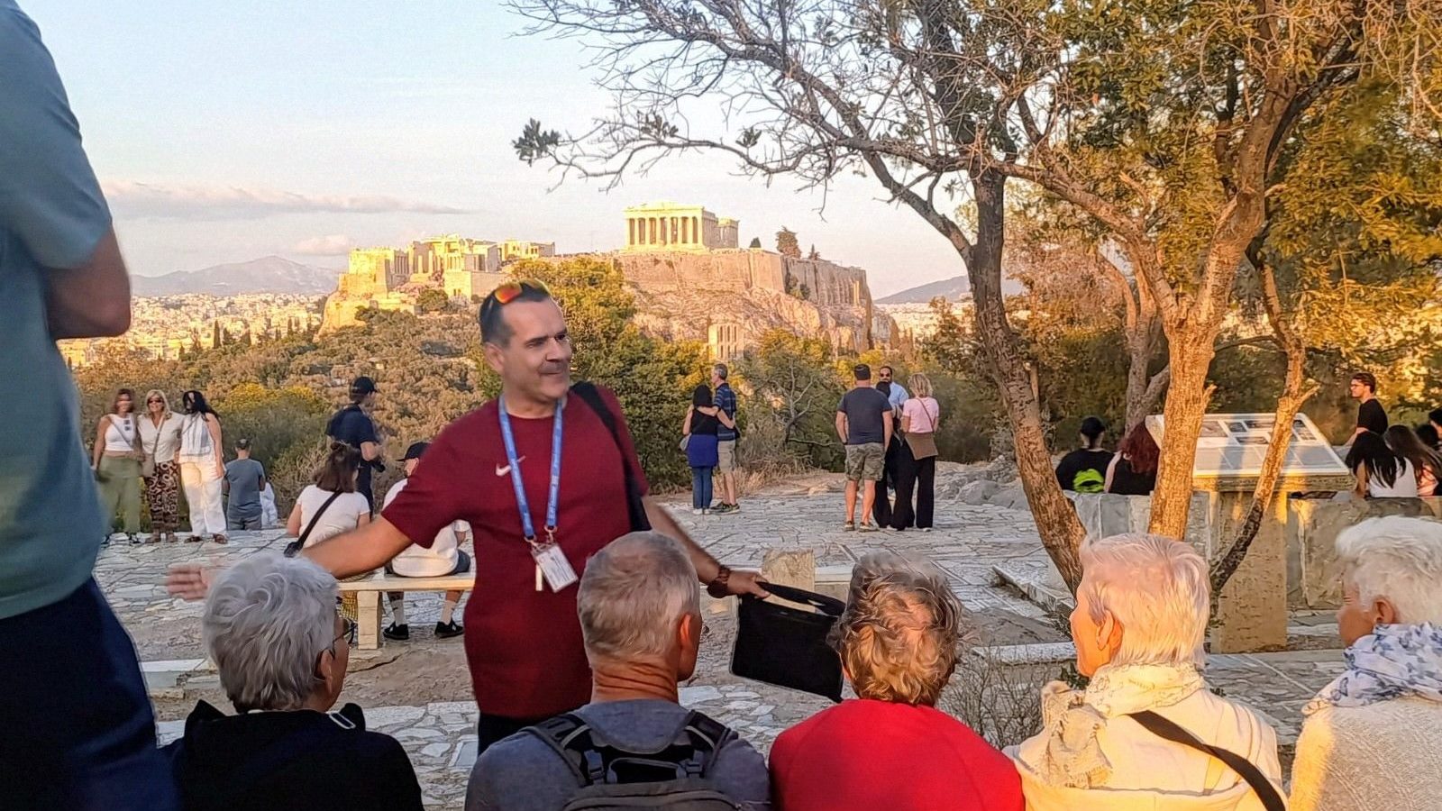 Guida Turistica Ufficiale ad Atene, Private guided tour in Athens with licensed local guide